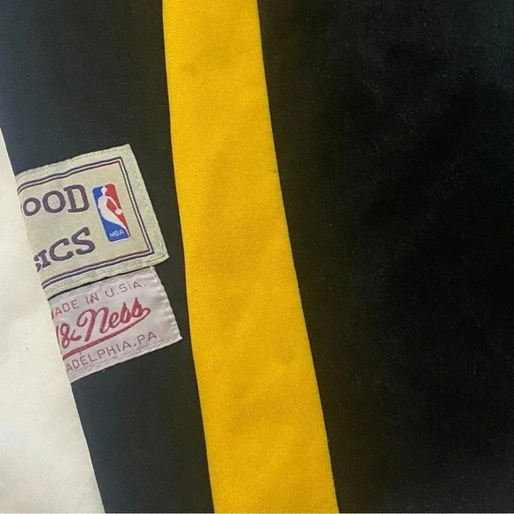 Lakers  34 O’Neal Mitchell & Ness classic NBA jersey vintage collectibles L - Picture 8 of 8